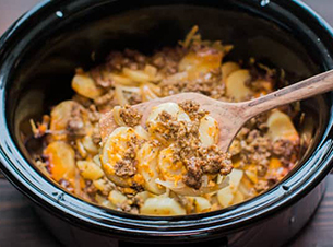 499-Slow Cooker Beef and Potatoes Au Gratin